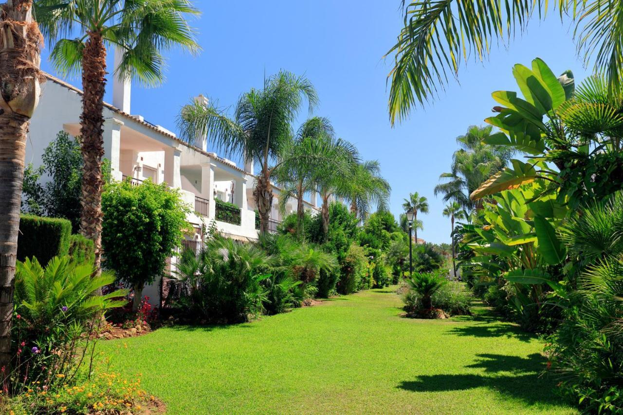 Ferienwohnung Unique Townhouse In Front Of Puerto Banus Marbella Exterior foto